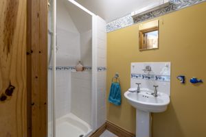 Photo 16- click for photo gallery